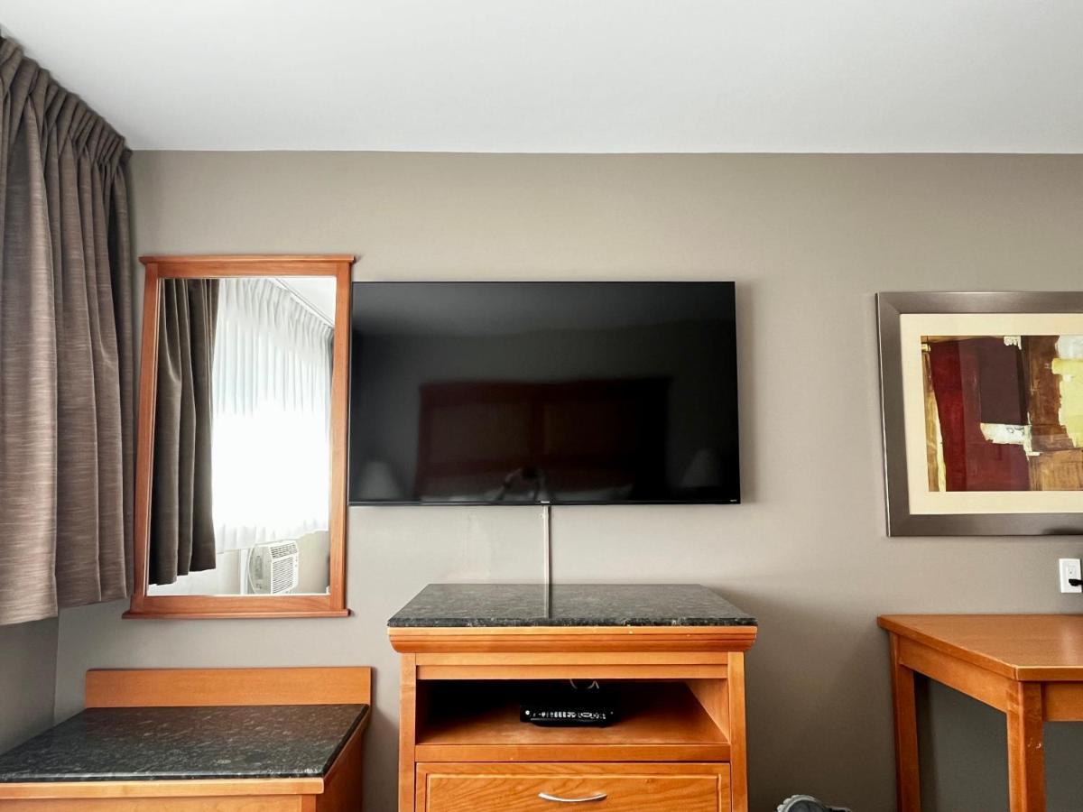 Anavada Inn & Suites - Принс Джордж Екстериор снимка